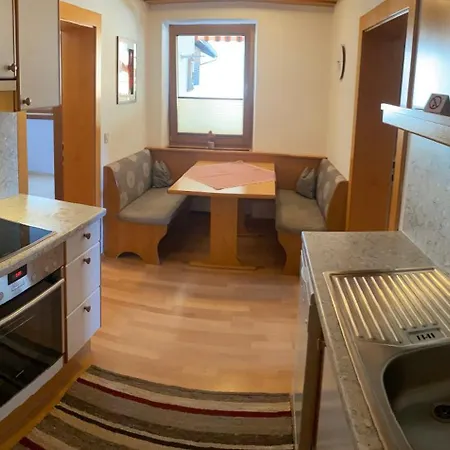 Schwemberger Ohne Fruehstueck 3* Mayrhofen