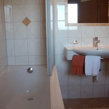 Schwemberger Ohne Fruehstueck Gasthuis Mayrhofen