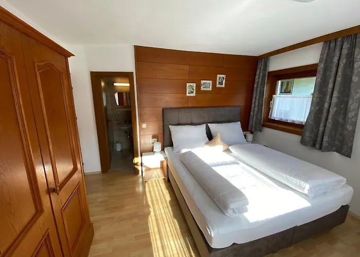 Schwemberger Ohne Fruehstueck 招待所 迈尔霍芬