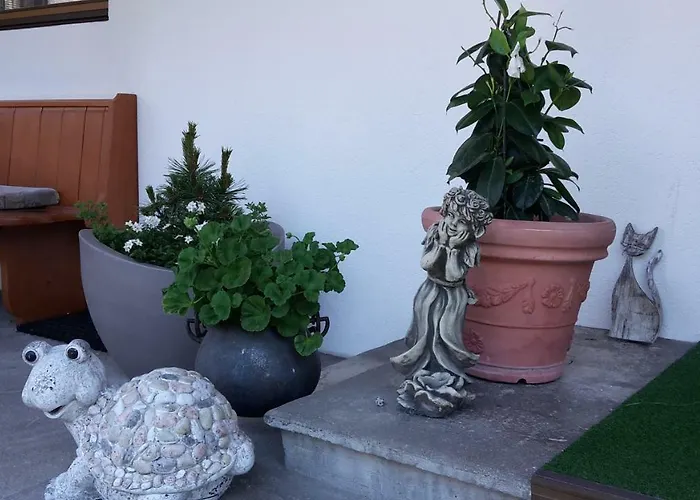 Schwemberger Ohne Fruehstueck 迈尔霍芬